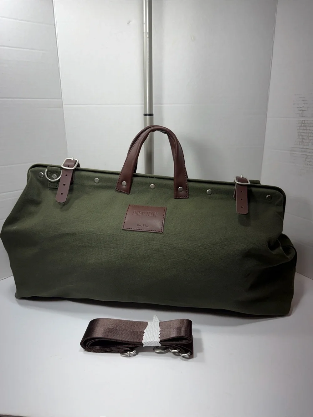 Line of Trade Canvas & Leather Weekender Mason Travel Bag in Olive Green